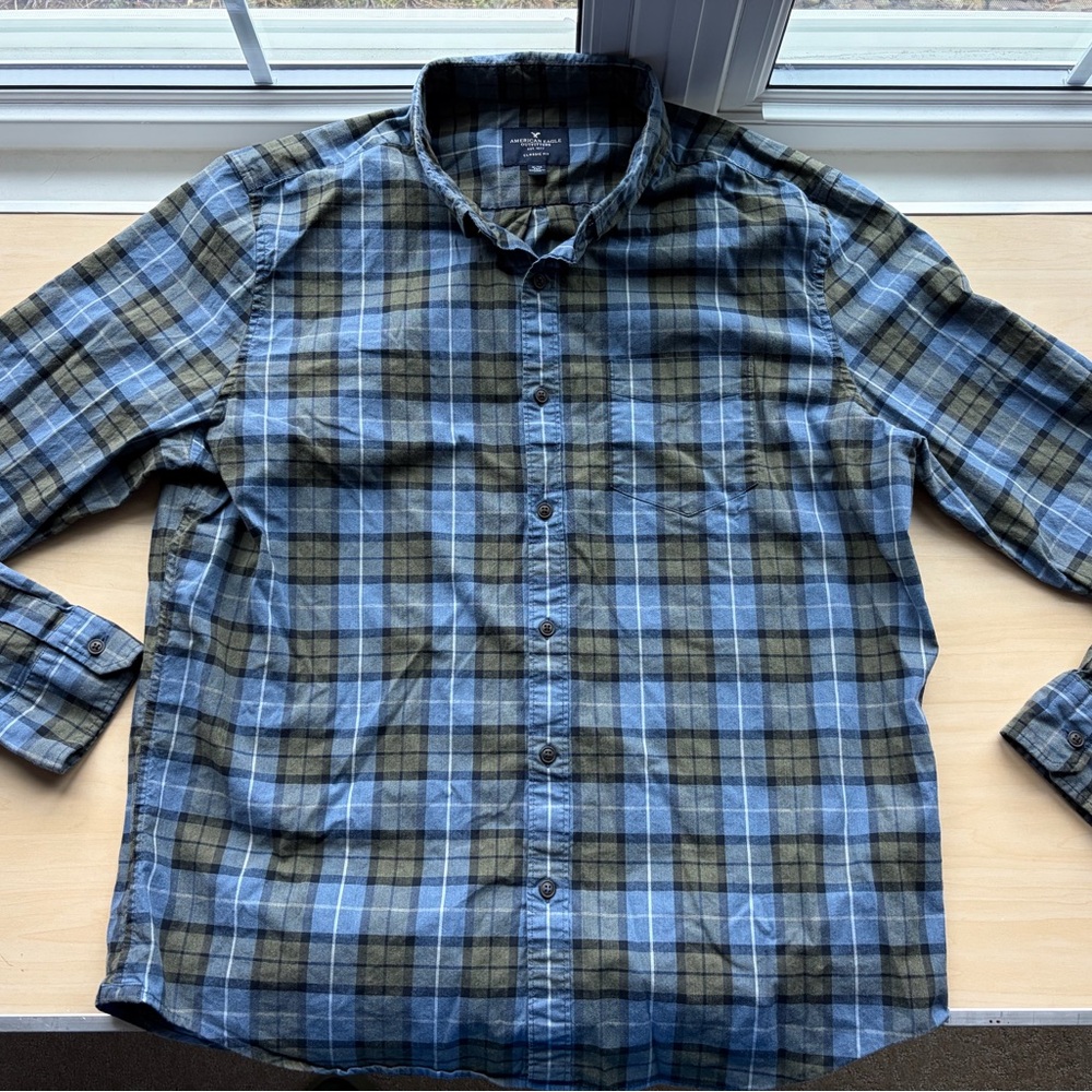 American Eagle Outfitters Blue and Olive Plaid Shirt